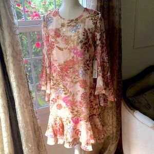 NWT! 🌺 $148 Eliza J Blush Pink Floral Bell Sleeve Ruffled Chiffon Shift Dress 8